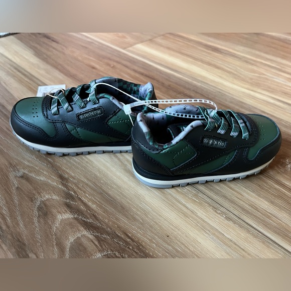 Reebok Baby Boy's Harry Potter Slytherin Classic Leather Sneaker - NWT - Picture 6 of 13